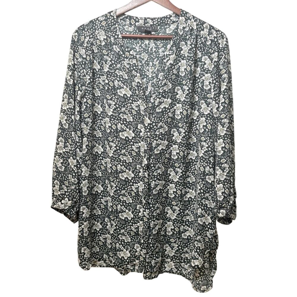 Grace the Perfect Fit Women’s Black White‎ Floral Button Front Blouse 1X Light